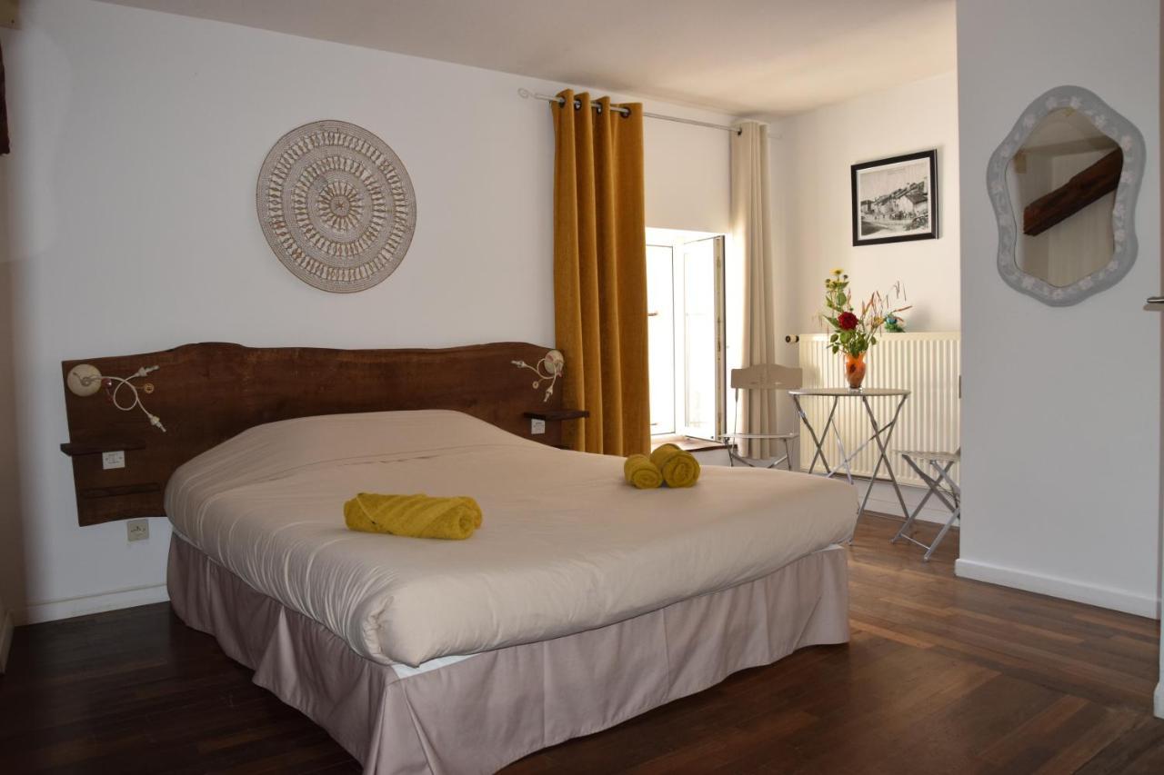 La Ferme Des 3 Suissesses Bed and Breakfast Saint-Paul  Exteriör bild