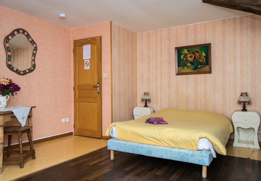 La Ferme Des 3 Suissesses Bed and Breakfast Saint-Paul  Exteriör bild