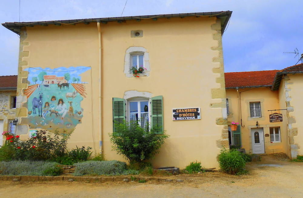 La Ferme Des 3 Suissesses Bed and Breakfast Saint-Paul  Exteriör bild